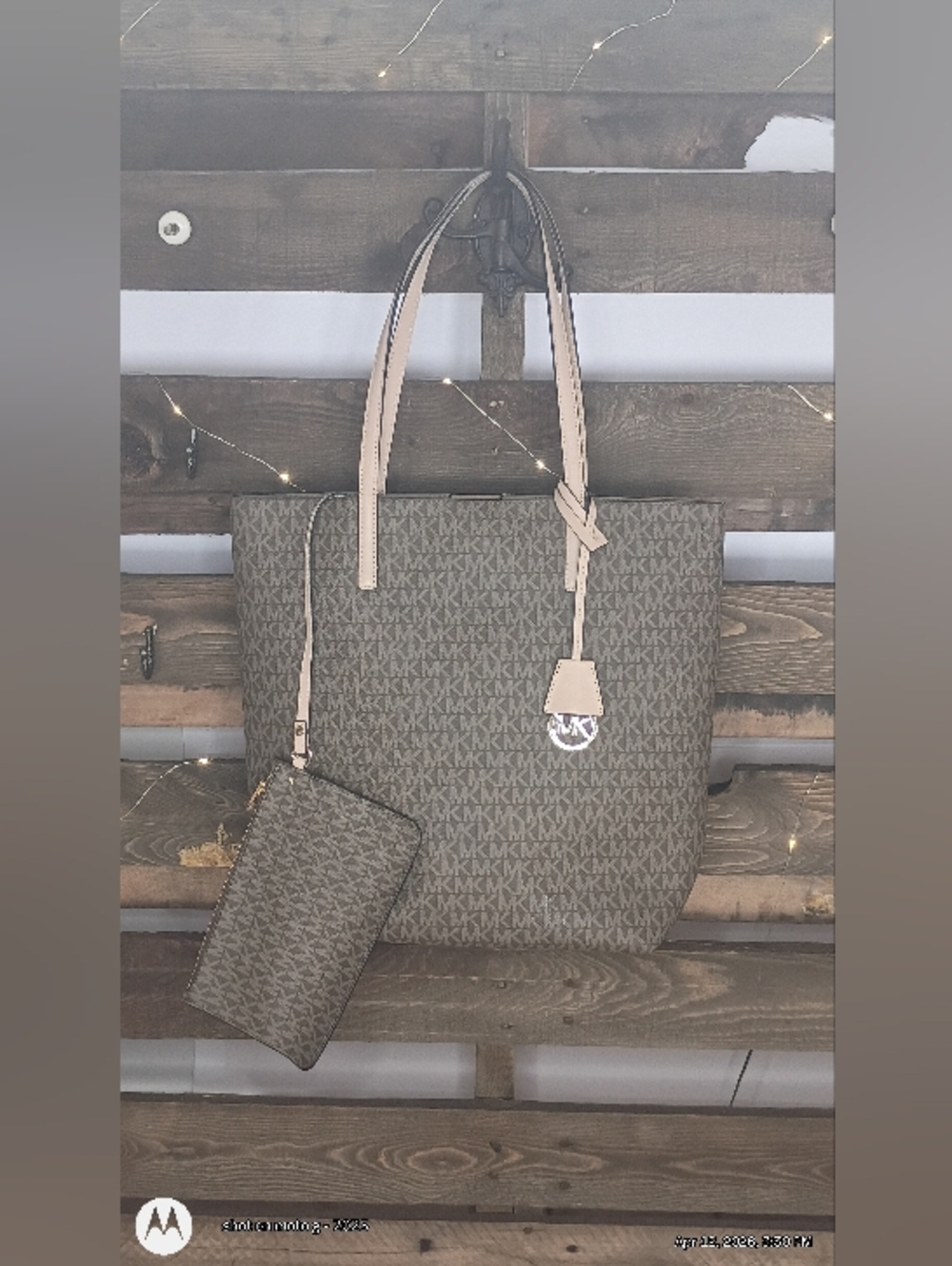 ~ Michael Kors Large Hayley North/South Tote - Top Zip - Signature Logo -